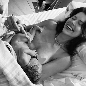 Ein Junge: Georgia Fowlers zweites Baby ist auf der Welt!