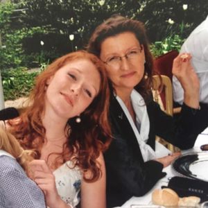 "Tollste Kindheit": Georgina Fleur schwärmt von ihrer Mama