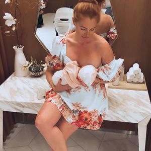 "Ob ich stille?": Neu-Mama Georgina Fleur postet intimes Pic