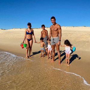 Niedlich: Cristiano Ronaldo und Familie senden Urlaubsgrüße