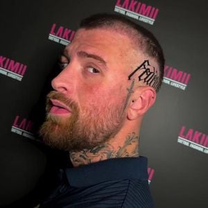 Paradox: Gigi Birofio lässt sich "Treue"-Tattoo stechen