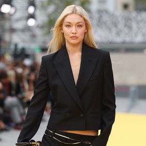 "Ein Segen": Gigi Hadid froh, jung Mutter geworden zu sein!