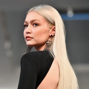 Auf ihren Ruhm angesprochen, beginnt Gigi Hadid zu weinen!