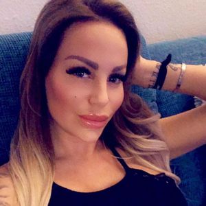 Eigene Bar: Gina-Lisa Lohfink schenkt jetzt Cocktails aus!