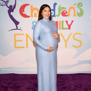 Ist es etwa bald so weit bei hochschwangerer Gina Rodriguez?