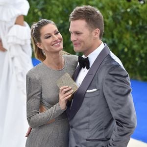 Gisele feiert Karneval: Tom Brady kümmert sich um die Kinder