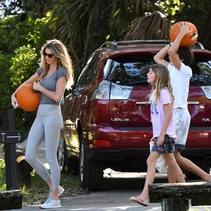 Trennungsgerüchte: Gisele Bündchen und Kids shoppen Kürbisse