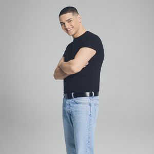 "Spinnt der?": Faruk rastet bei GNTM nach Body-Kritik aus