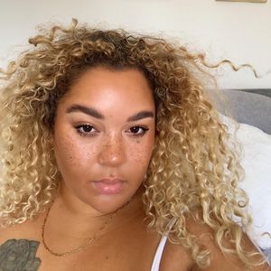 Im Koma nach Geburt: Gesundheitsupdate von YouTuberin Grace