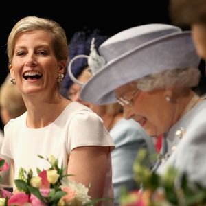 So süß gratuliert die Queen ihrer Schwiegertochter Sophie!