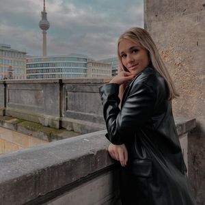 Nicht genug? Greta Engelfried macht sich Social-Media-Druck