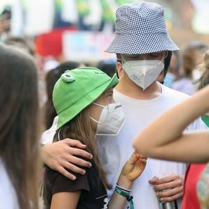 Total in love? Greta Thunberg turtelt mit einem Unbekanntem