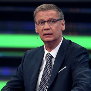 Grab buddeln? Günther Jauch kriegt Einladung von Bestatterin
