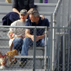 So süß turteln Gwen Stefani und ihr Blake beim Football-Date