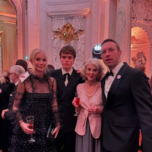 Gwyneth Paltrow teilt seltenes Familienbild mit Chris Martin