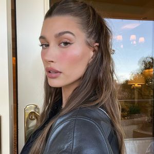 Ergreifender Post: Hailey Bieber trauert um ihre Großmutter
