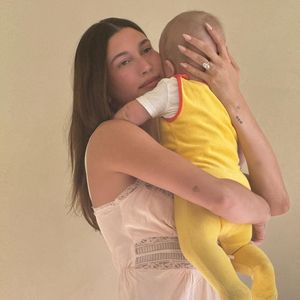 Hailey Bieber teilt niedliche Ostermomente mit Sohn Jack