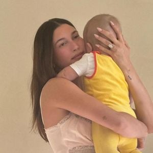 Erster Geburtstag: Hailey Bieber schwärmt von ihrem Sohn