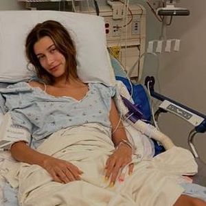 Emotional: Hailey Biebers OP am Herzen ist ein Jahr her
