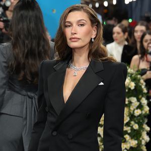 Ehekrise? Hailey Bieber wehrt sich gegen Scheidungsgerüchte