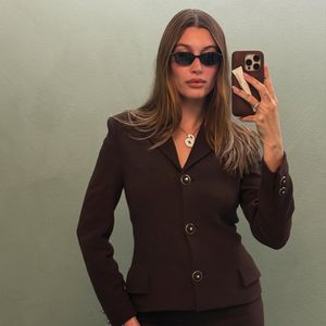 Neu-Mama Hailey Bieber gönnt sich offenbar kaum eine Pause