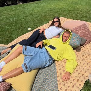 Stolz: Hailey Bieber teilt sexy Oben-ohne-Pic von Justin