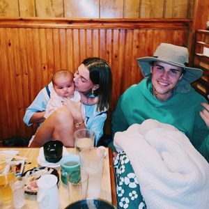 Bald Nachwuchs? Justin Bieber und Hailey kuscheln mit Baby