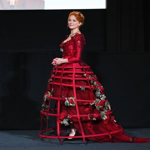 "Cyrano"-Star Haley Bennett designte Premierenkleid selbst