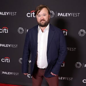 Haley Joel Osment: Vom Kinderstar zum Killer in "Wednesday"