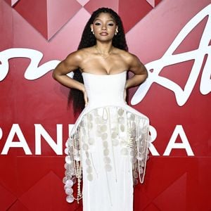 Halle Bailey: Heiße Küsse mit mysteriösem Mann in Italien