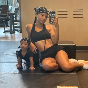 Reisen ohne Baby: So geht Halle Bailey mit Schuldgefühlen um