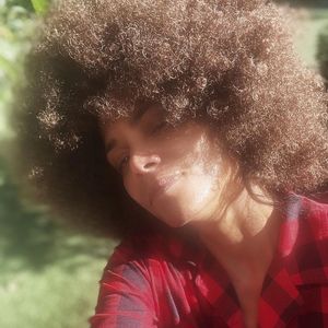 "Mein Mann liebt das": Halle Berry zeigt ihre Naturlocken!