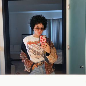 Fans lieben es: Sängerin Halsey zeigt ihre Mega-Naturlocken!
