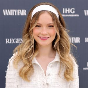 So schön strahlt "Bridgerton"-Star Hannah Dodd in Wimbledon