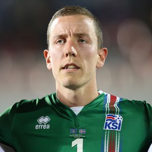 ESC-Erfolg & WM-Torwart: Er ist Islands Star-Regisseur!