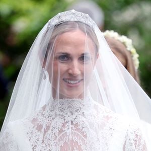 Harriet Sperling bricht mit Hochzeitsdiadem royale Tradition