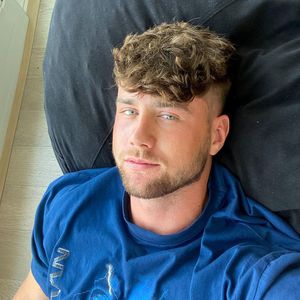 "Finger weg!"-Hottie Harry Jowsey datet russisches Model
