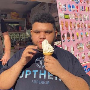 Ist das wirklich gesund? Das isst Harvey Price während Diät