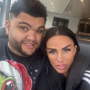 Harveys erste eigene Wohnung: Katie Price wählt süßes Design