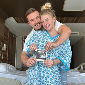 HealthyMandy erinnert an ihren Embryotransfer vor einem Jahr