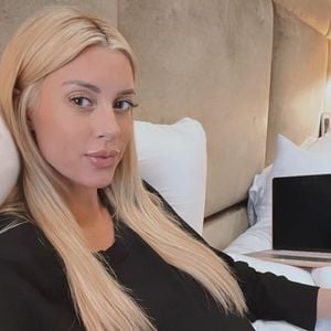 Neu-Mama Heather Rae Young fällt das Stillen schwer