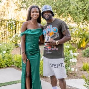 Kevin Hart erinnert sich stolz an Tochter Heavens Unistart