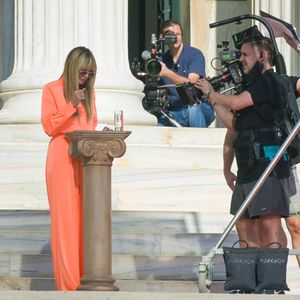 Warten am GNTM-Set: Wie vertreiben sich die Models die Zeit?