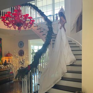 "Zurück ins Bett": Heidi Klum posiert nackig auf der Treppe