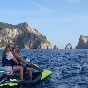 Jetski-Fahrt: So sportlich sind Heidi & Toms Flitterwochen!