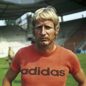 Ex-Fußballtrainer und Buchfigur Heinz Höher (†81) ist tot
