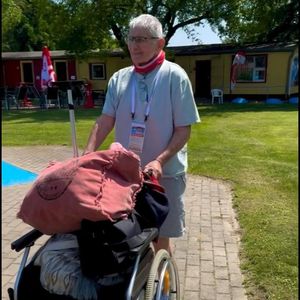 Nach Gesundheitskrise: Heinz Hoenig geht wieder ins Freibad