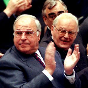 Eilmeldung: Altkanzler Helmut Kohl (†87) ist tot!