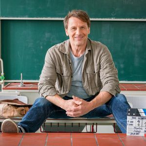 Mega-Comeback: Hendrik Duryn kehrt mit "Der Lehrer" zurück
