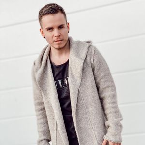 "Gut bestückt": So macht Henning Merten Körpergröße wett